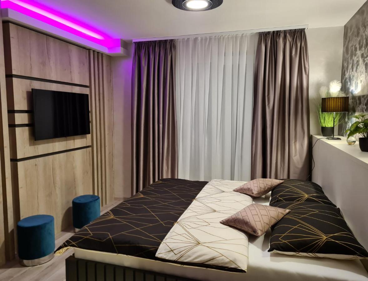 Wellness Apartments วาราชดีน ภายนอก รูปภาพ