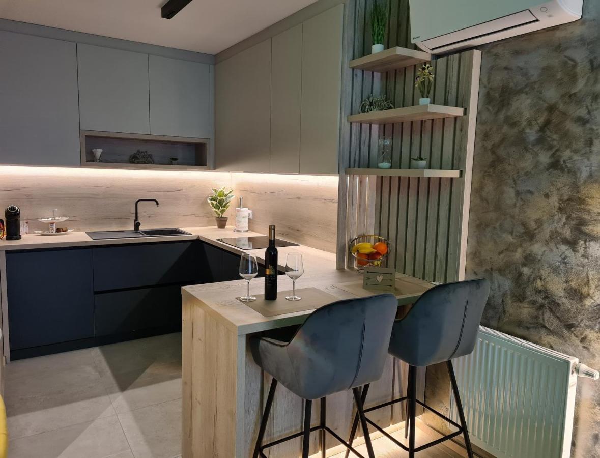 Wellness Apartments วาราชดีน ภายนอก รูปภาพ
